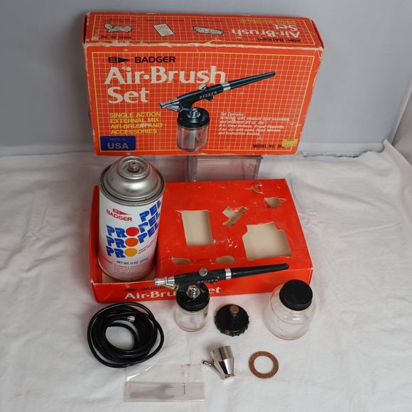 Vintage Badger Air Brush Set Model 350-3 Single Action Air Brush & Accessories - Picture 5 of 12